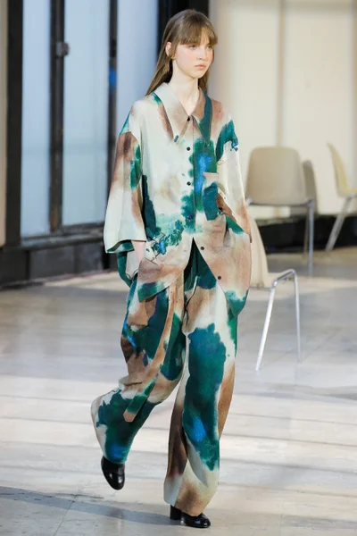 Look 27